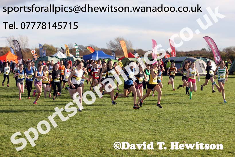 Girls under-15s Start fitness NEHL, South Shields. Photo: David T. Hewitson/Sports for All Pics